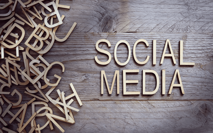 Hootsuite Social Media Management Service Review